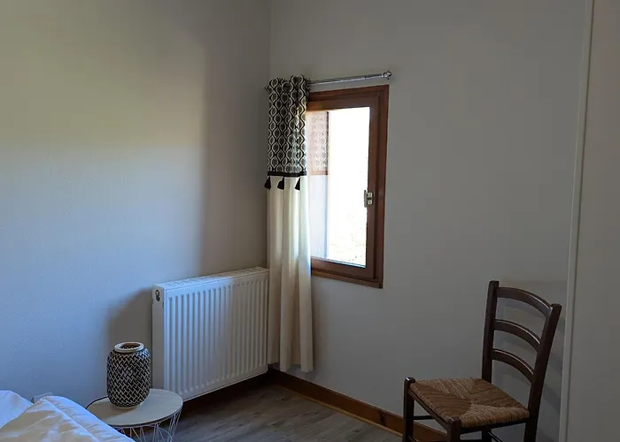 펜션 Confortable Dans L'ancien Presbytere De Futeau, 3 Chambres, Jardin, Wifi, Entre Verdun Et Chalons - Fr-1-585-13 *